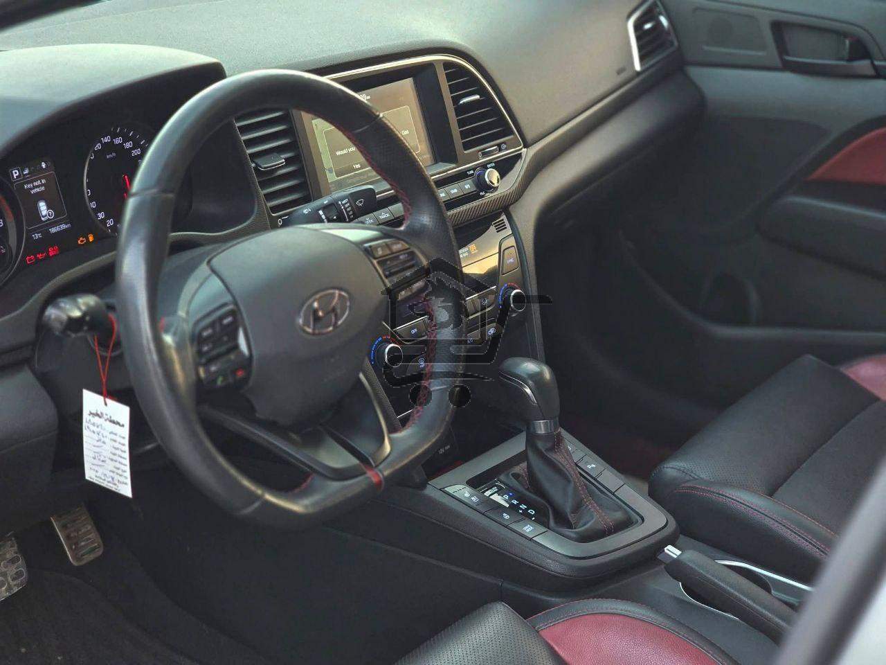 Huyndai Elantra 2017 SPORT - الصورة 7