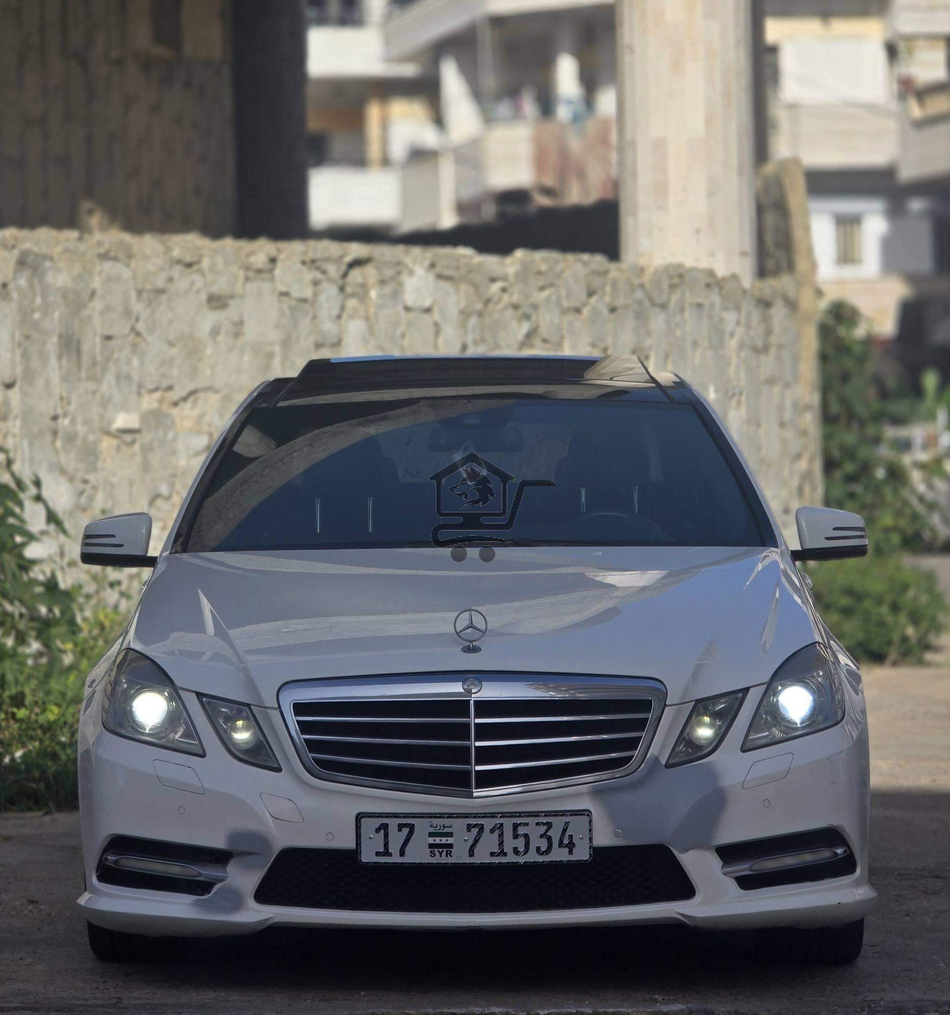 Mercedes-Benz E300 AMG - الصورة 2