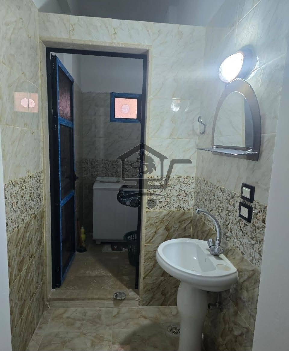 شقة مع الفرش - الصورة 7