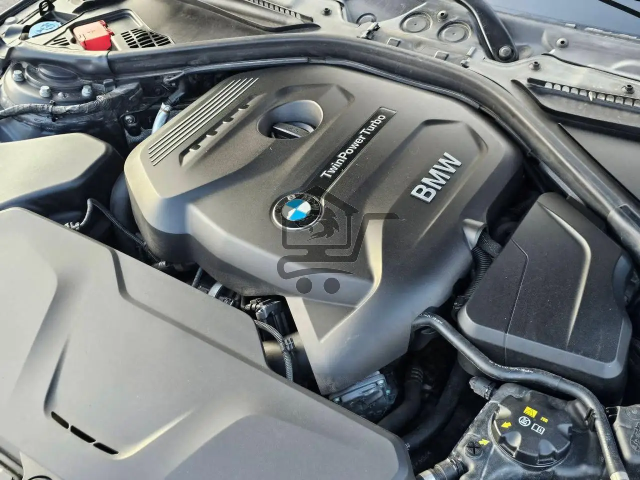 BMW 320 2017 - الصورة 10