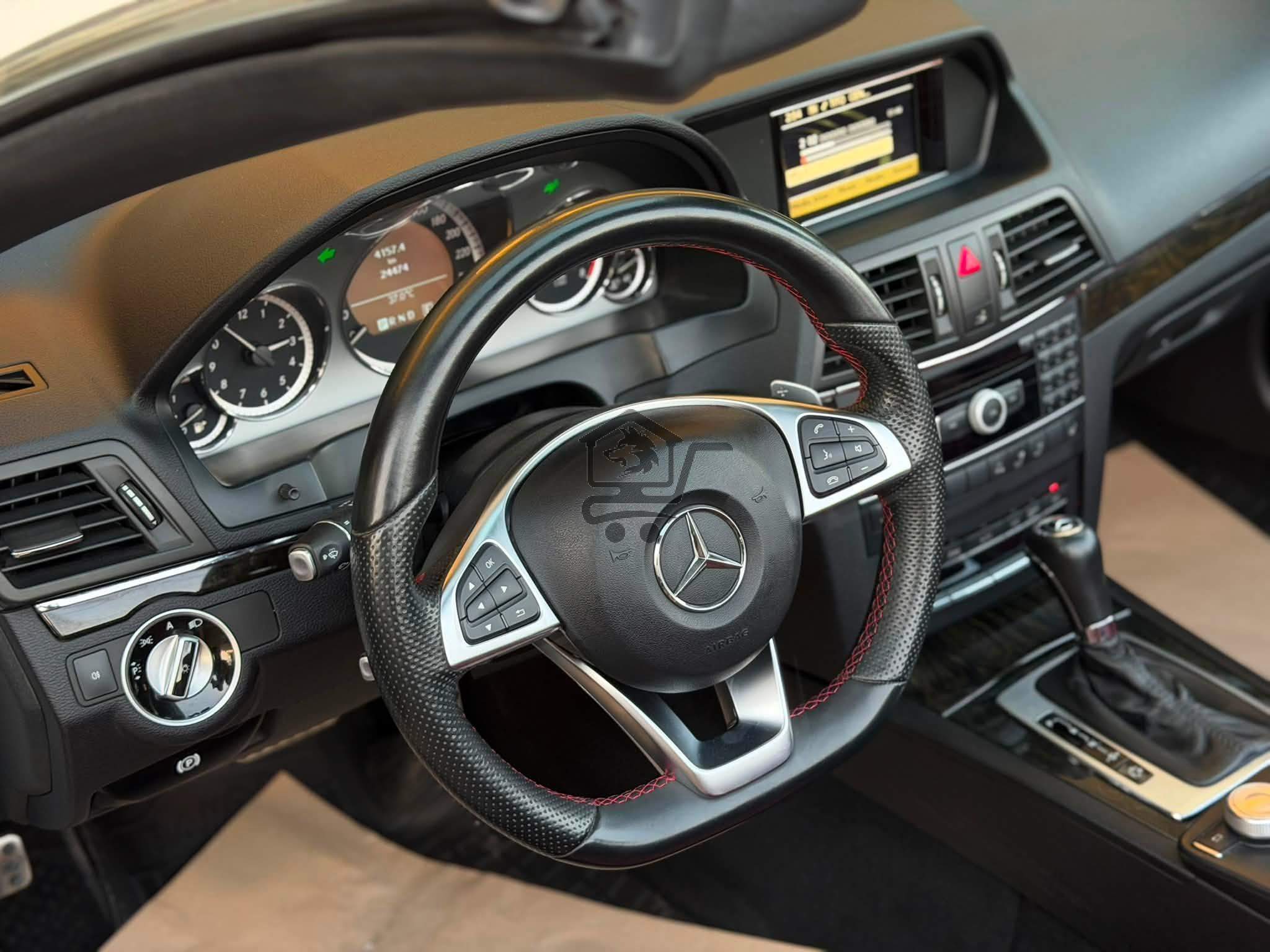 Mercedes-Benz E250 Cabriolet - الصورة 7