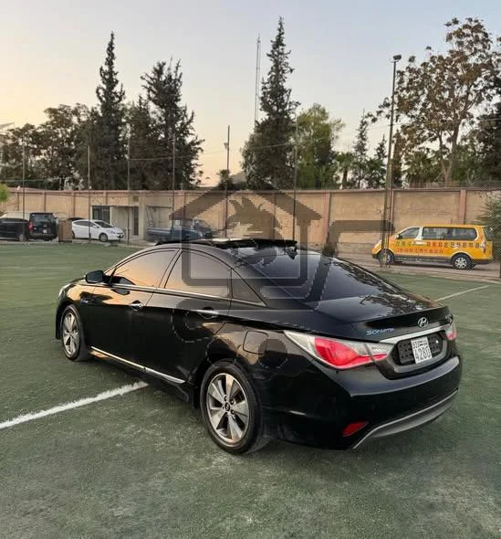 هيونداي سوناتا 2012 - الصورة 4