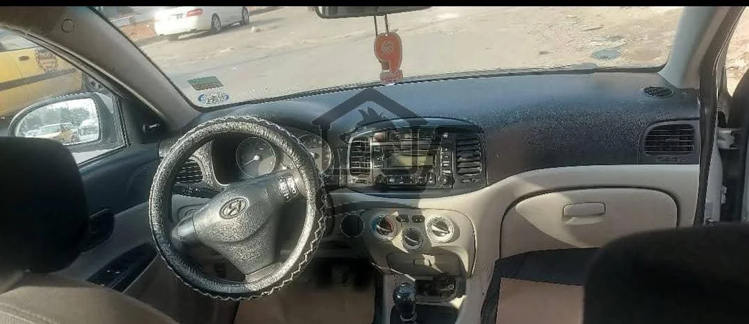 سيارة للبيع - الصورة 2