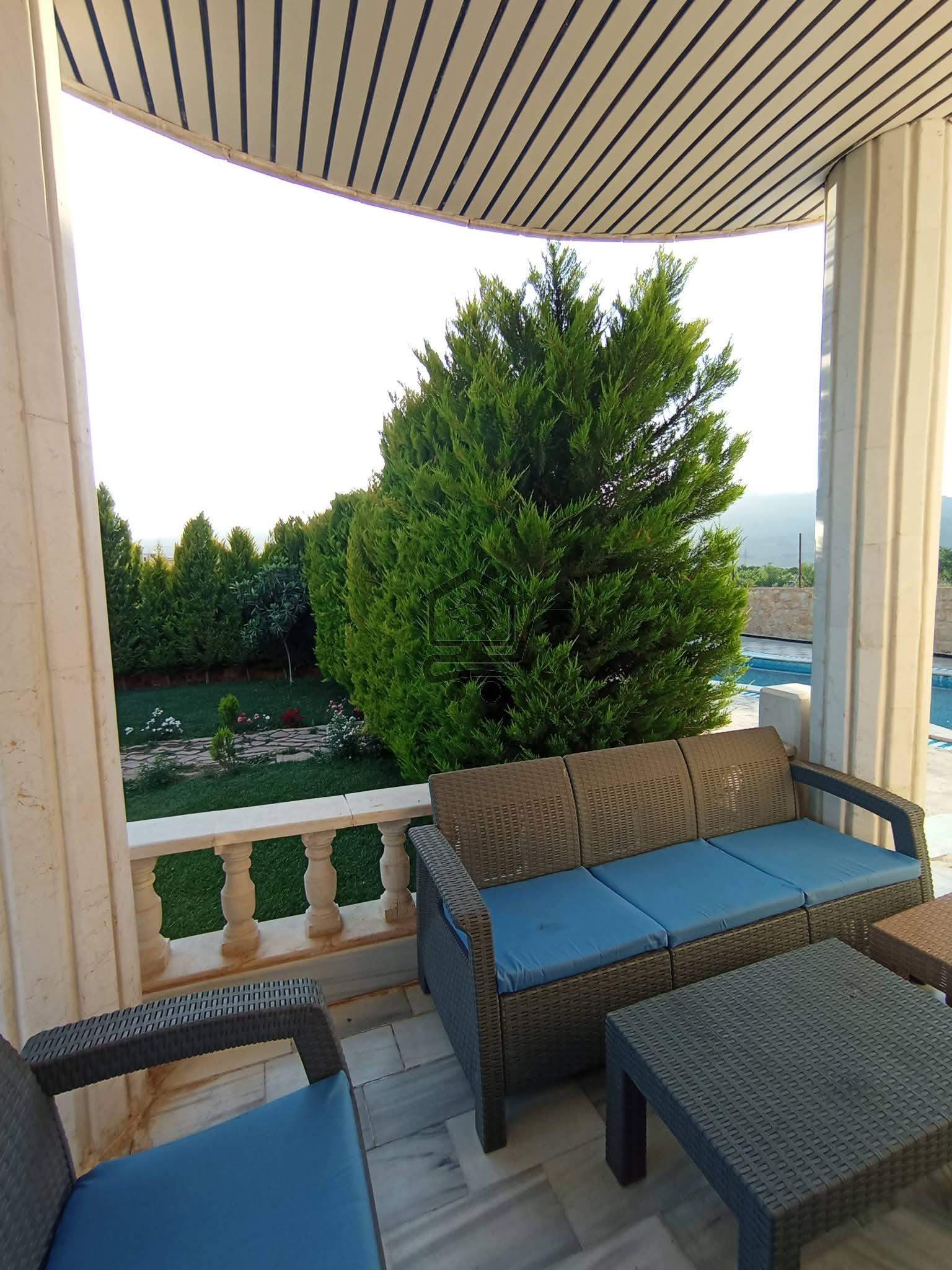 مزرعة بتصميم عصري - الصورة 6