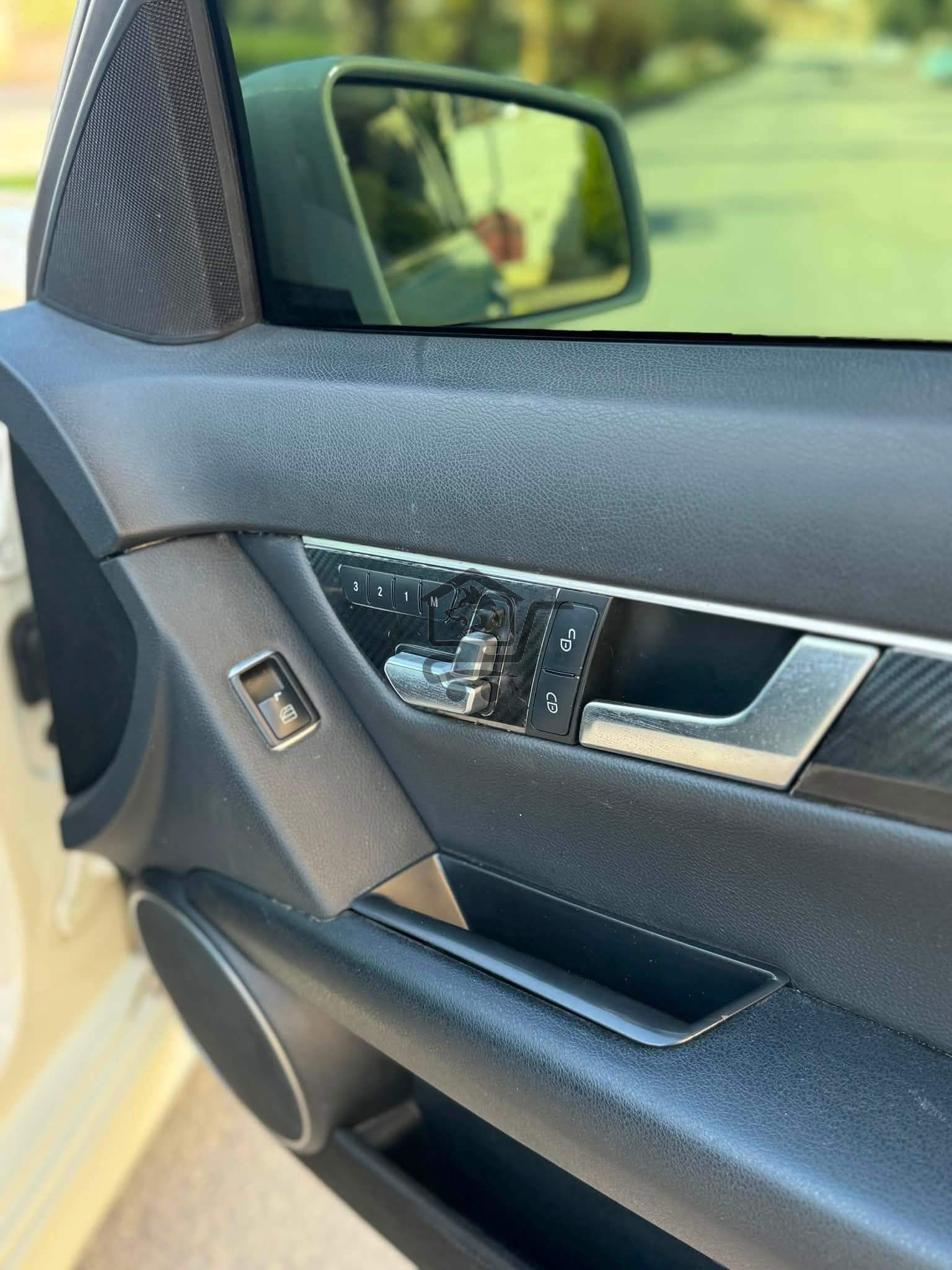 Mercedes C200 2012 - الصورة 9