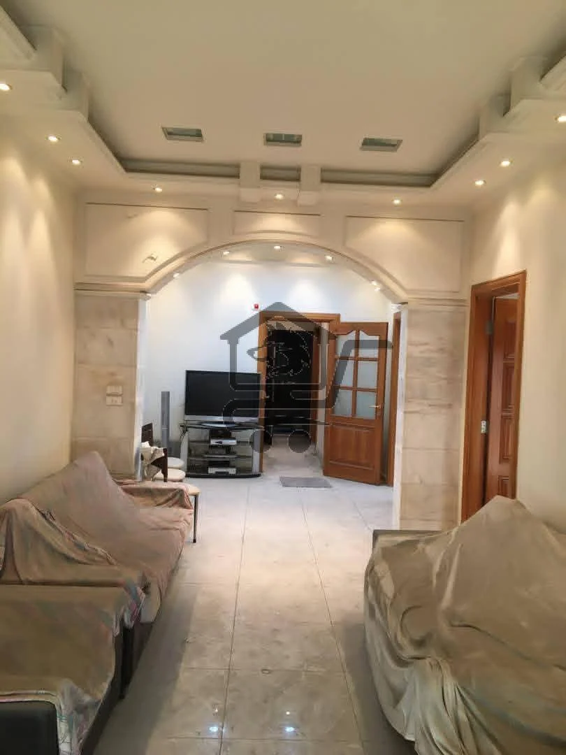 للبيع بيت في الفيلات - الصورة 8