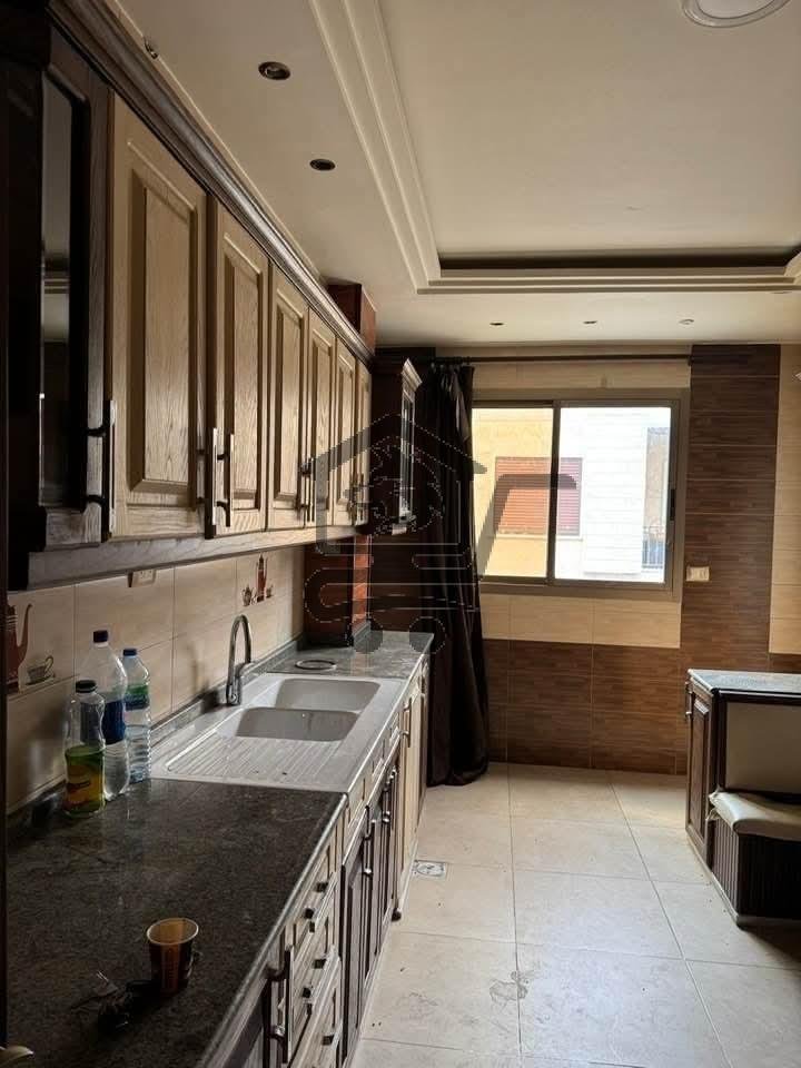 منزل في شارع النيل - الصورة 4