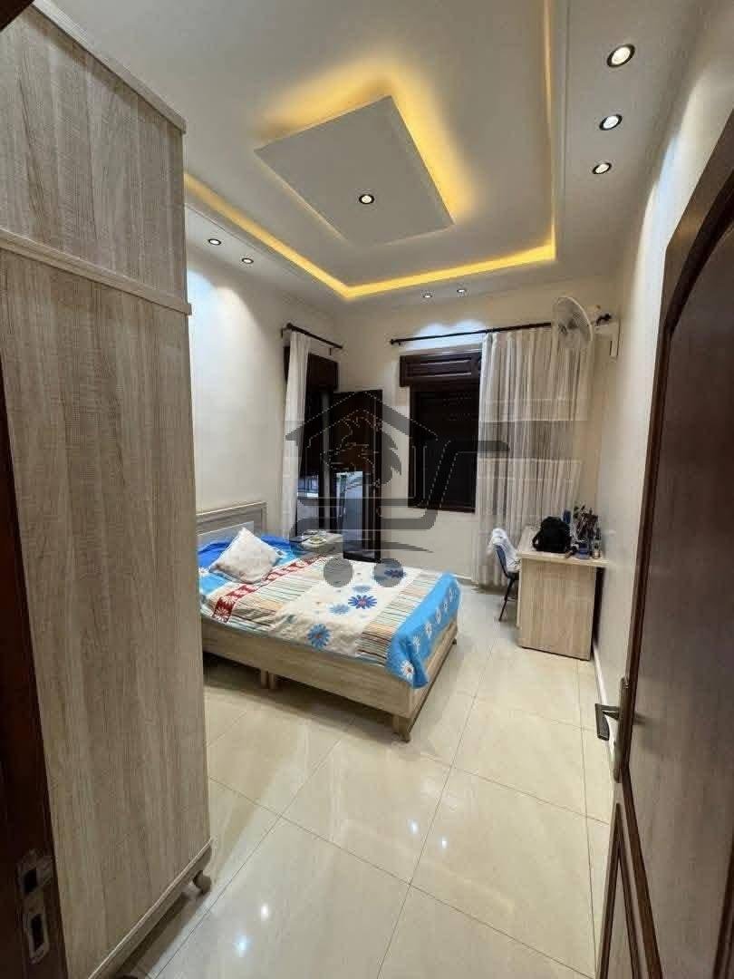 منزل في شارع النيل - الصورة 9