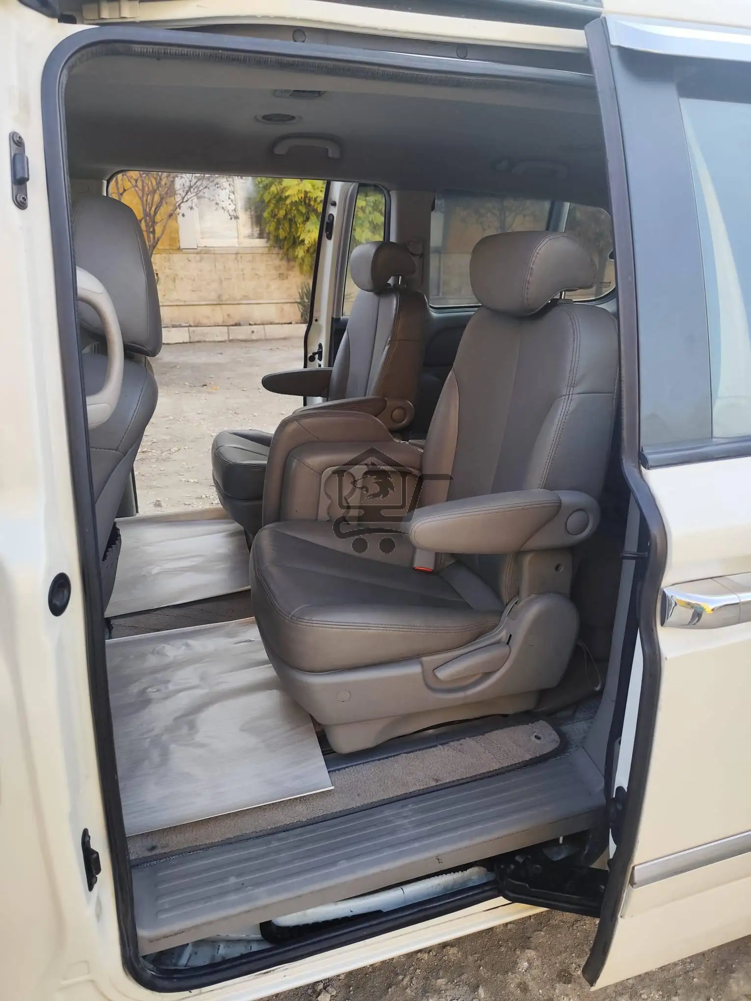 كيا كرنفال - الصورة 4