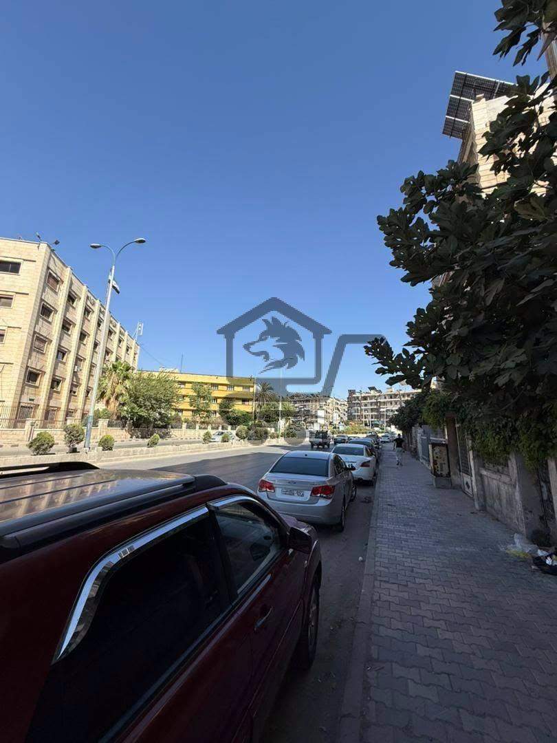 شقة بمنطقة مميزة - الصورة 6
