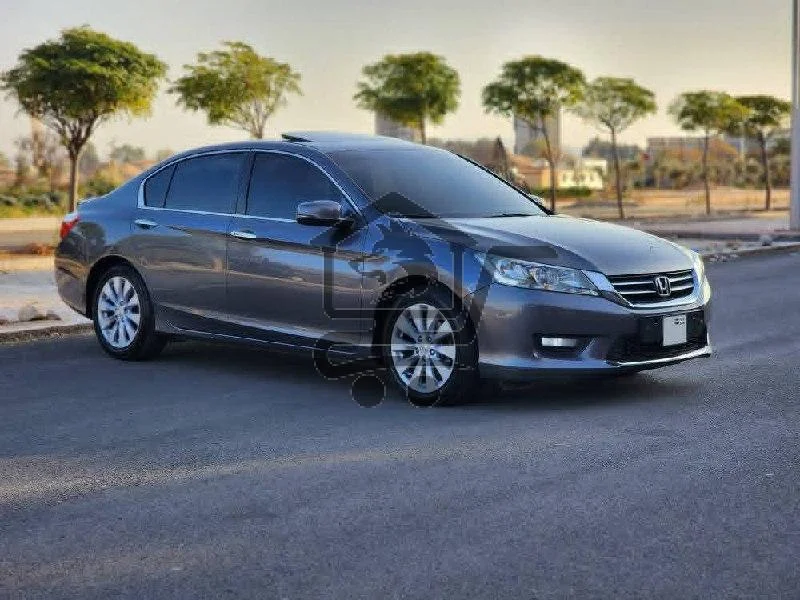 HONDA ACCORD 2015 - الصورة 2