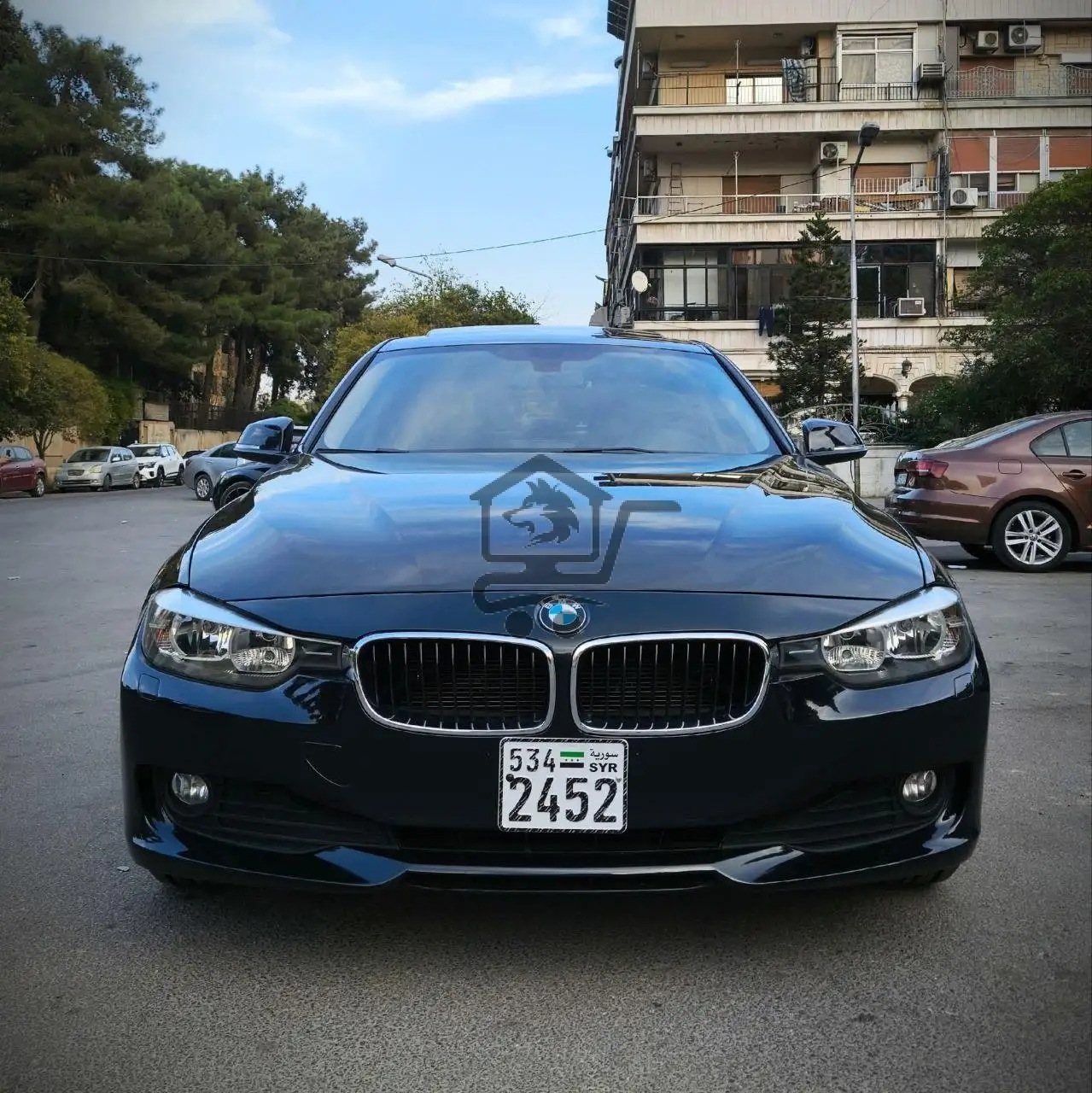 BMW 320i 2015 - الصورة 1