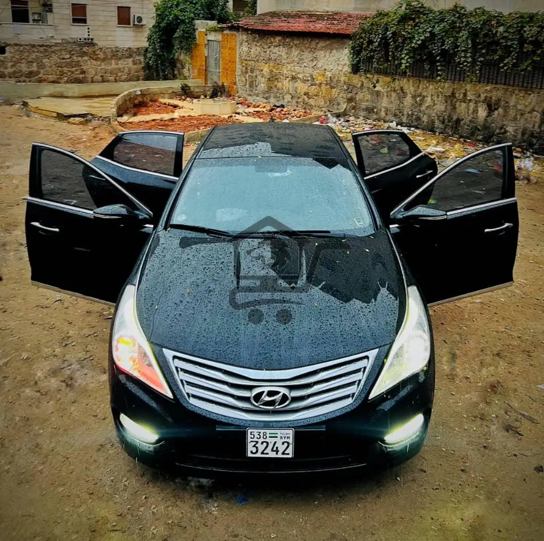 هيونداي ازيرا