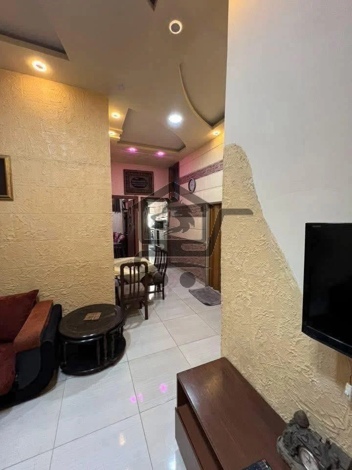 شقة مع جنينة كبيرة - الصورة 1