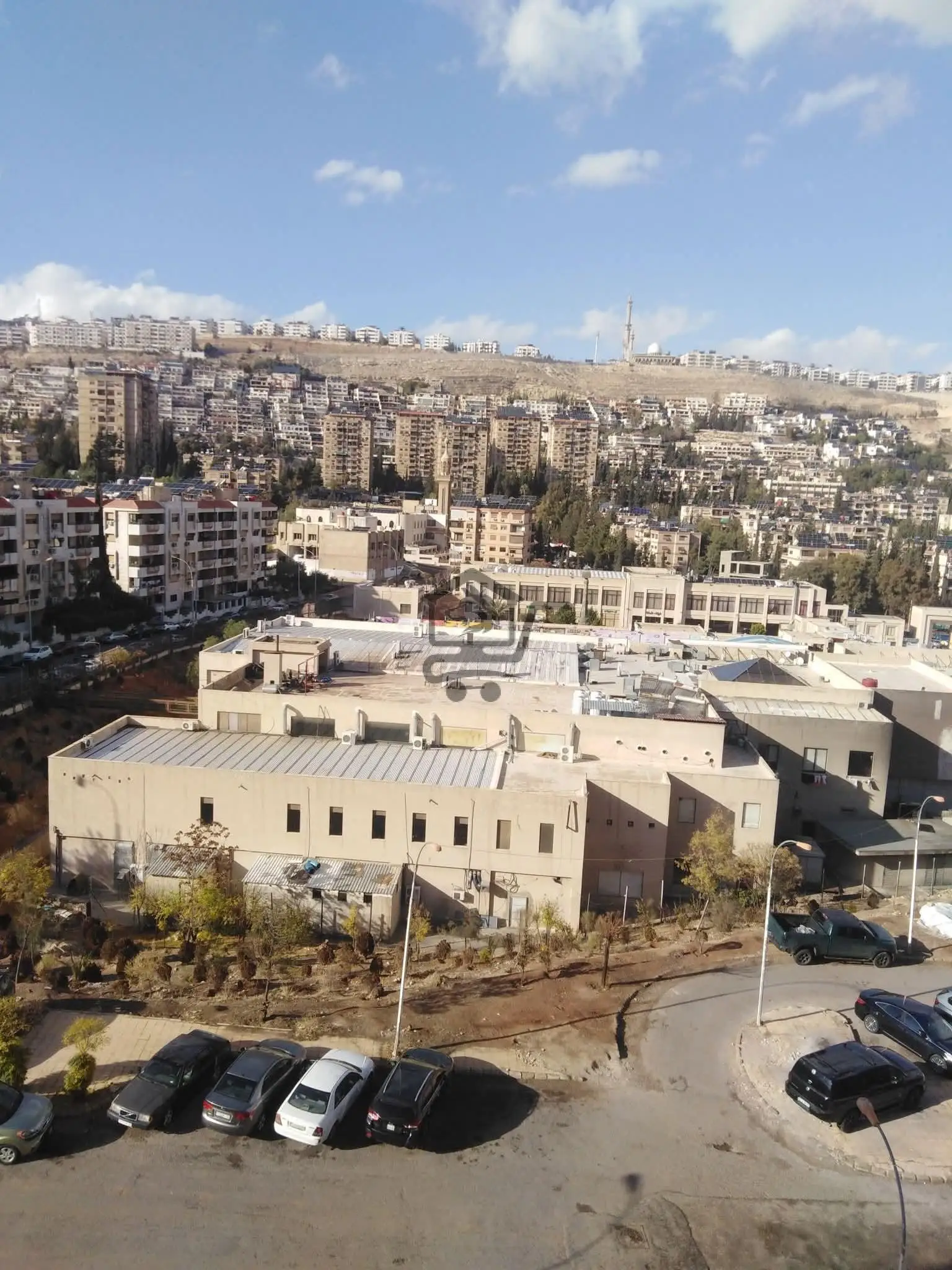 شقة مفروشة بكسوة جيدة - الصورة 4