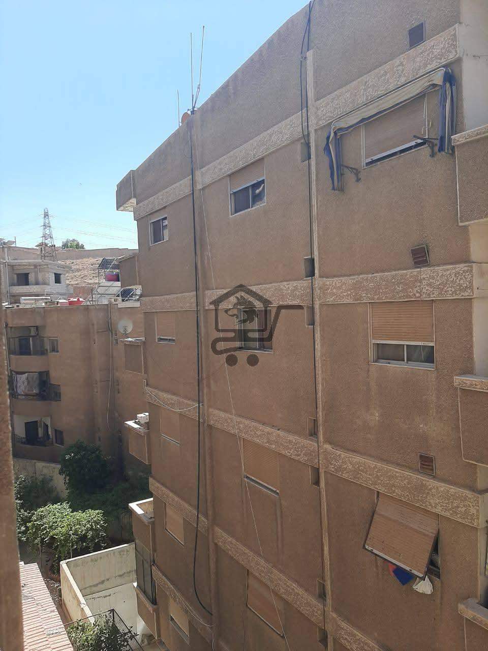 منزل بموقع حيوي - الصورة 8