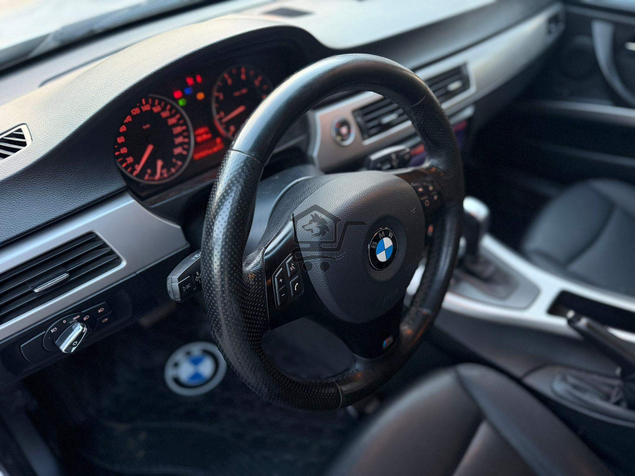 BMW 320i 2006 - الصورة 6