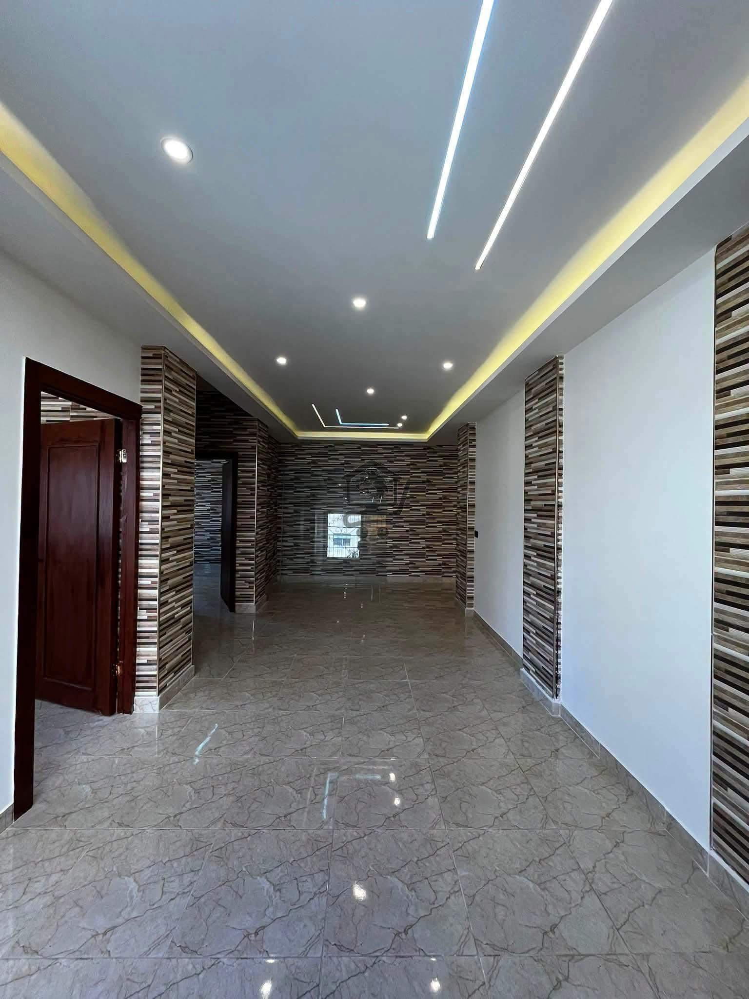 شقة للبيع بسعر مميز - الصورة 1