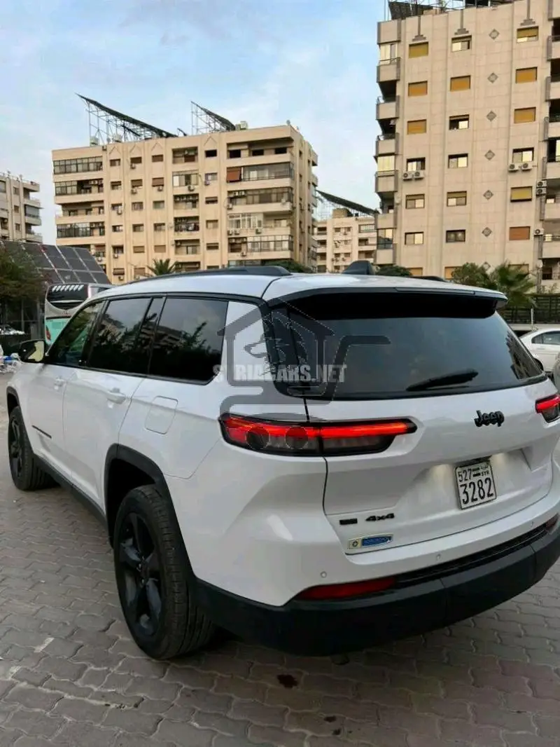 جيب - Jeep غراند شيروكو - Grand Cherokee - الصورة 4