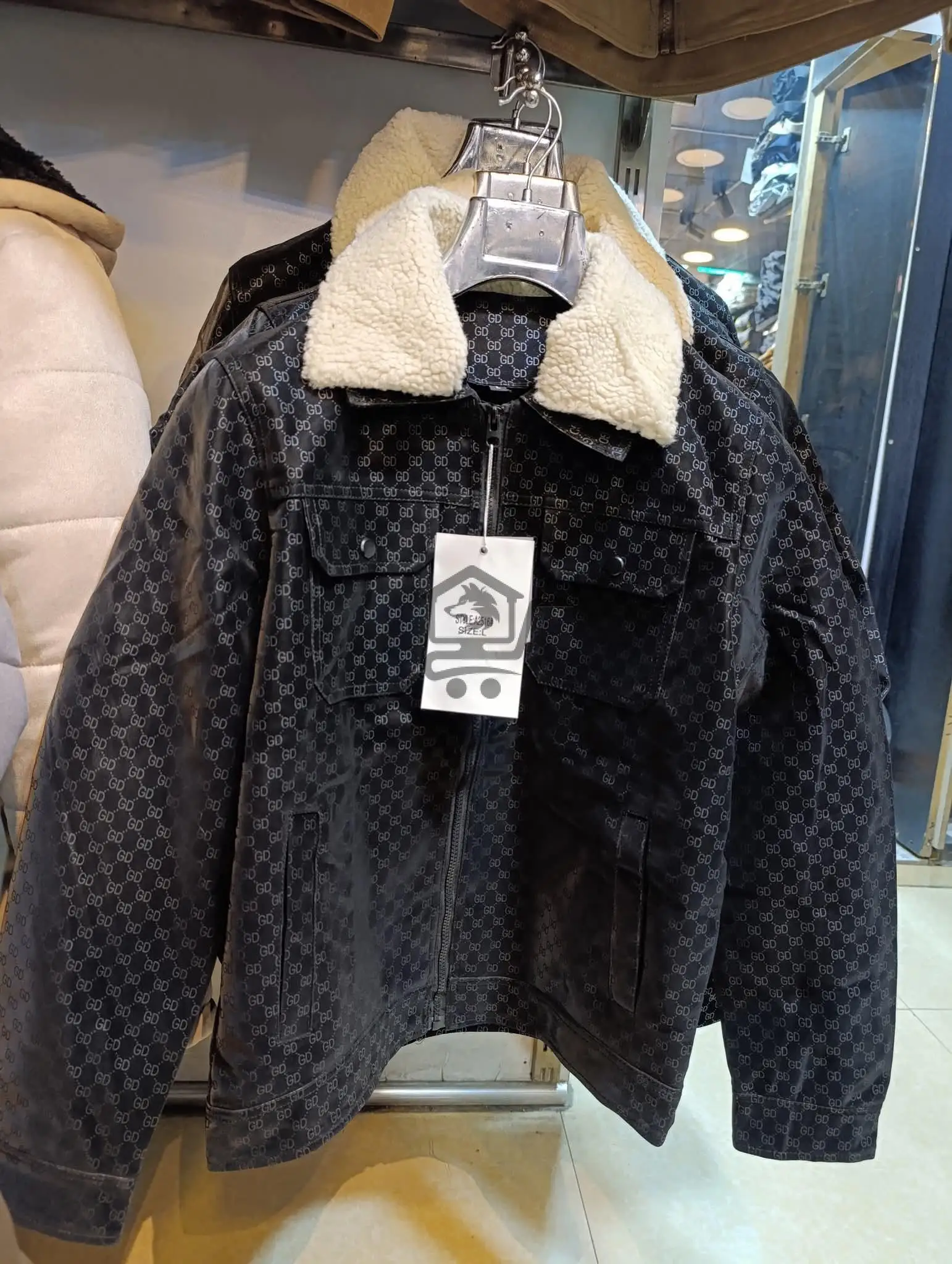 جاكيت جلد ترند - الصورة 2