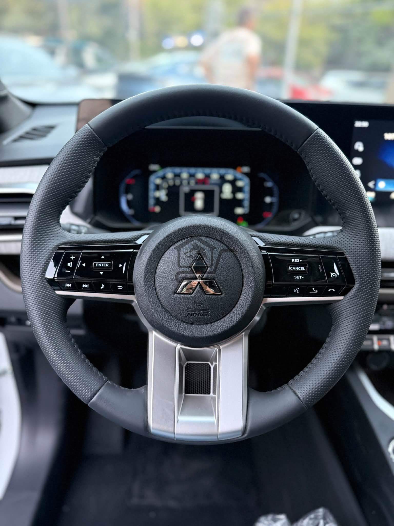 Mitsubishi X-force 2025 - الصورة 7
