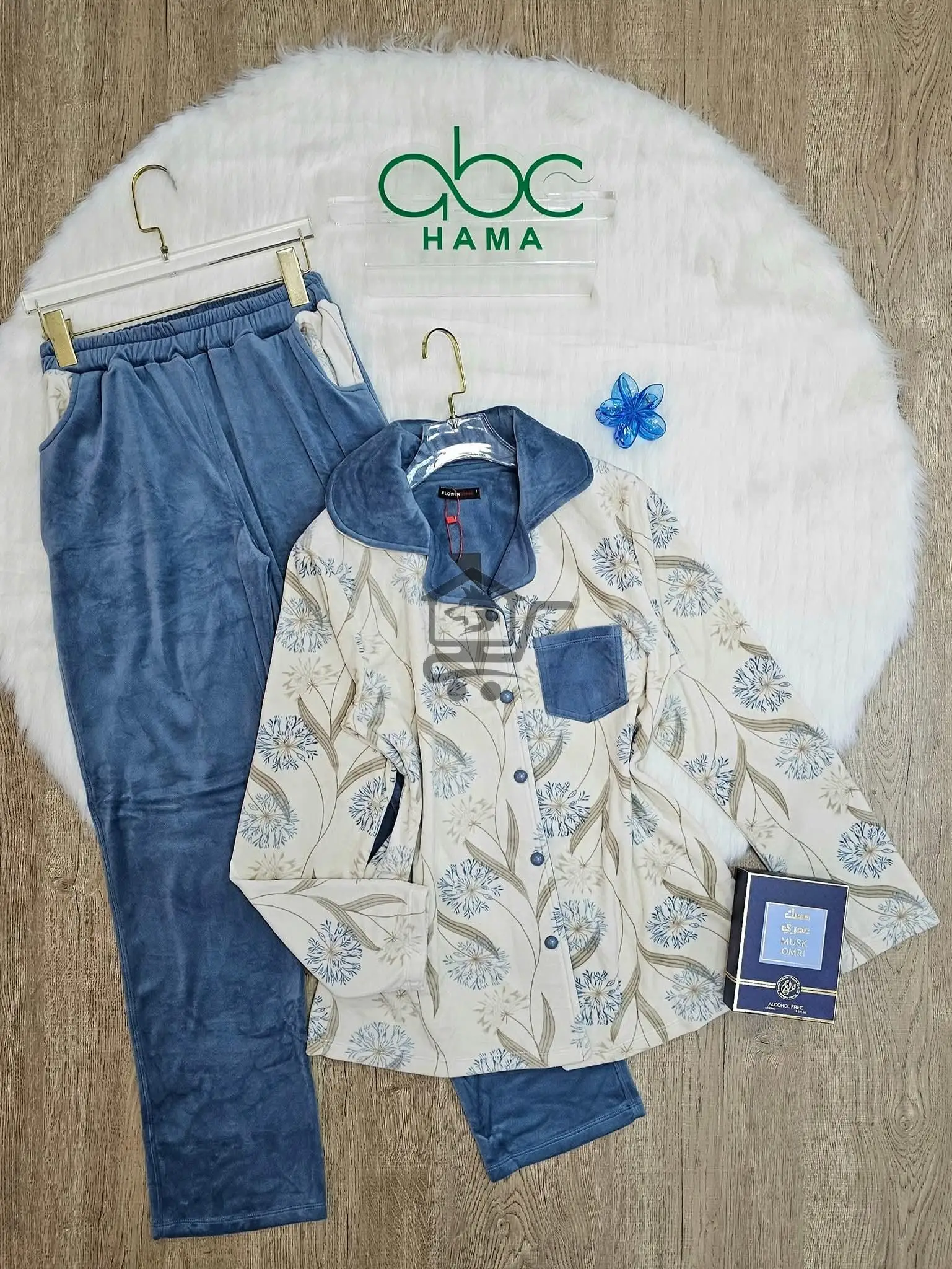 بيجامة مخمل - الصورة 1