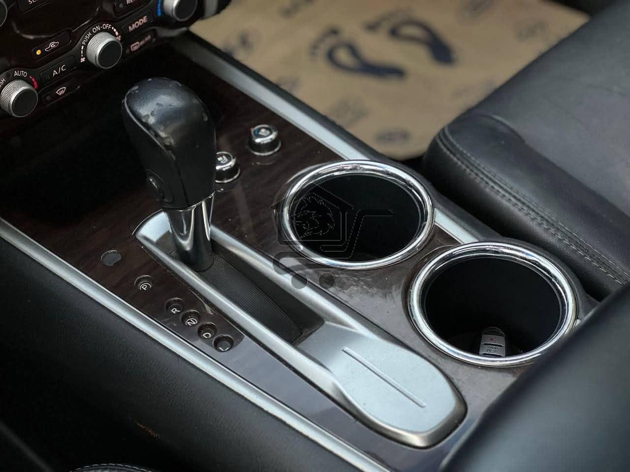 Nissan Pathfinder Platinum - الصورة 10