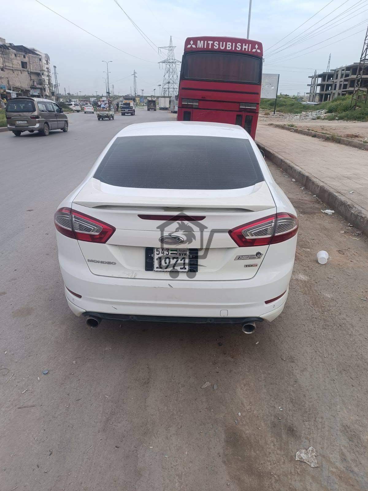 فورد مونديو - الصورة 5