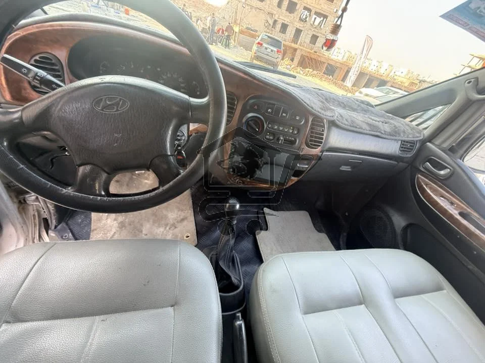 فان ستاركس 2003 سياحي - الصورة 7