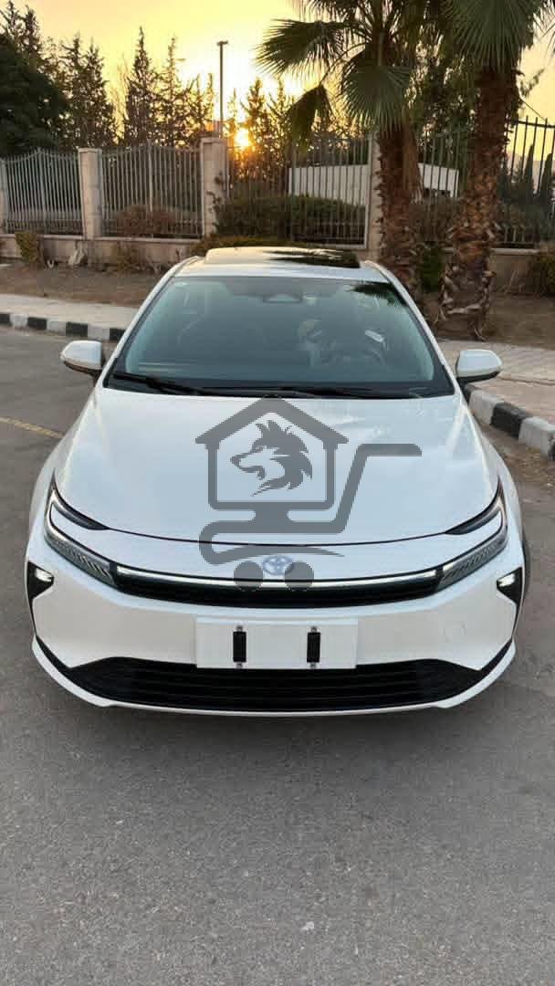 Toyota Corolla Hybrid - الصورة 5