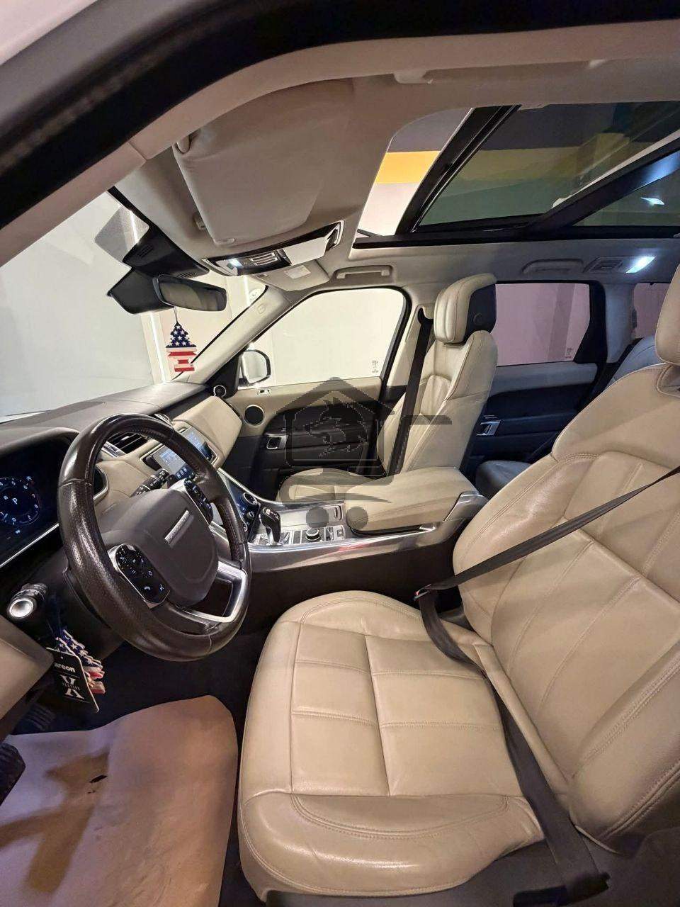 Range Rover Sport SE - الصورة 7