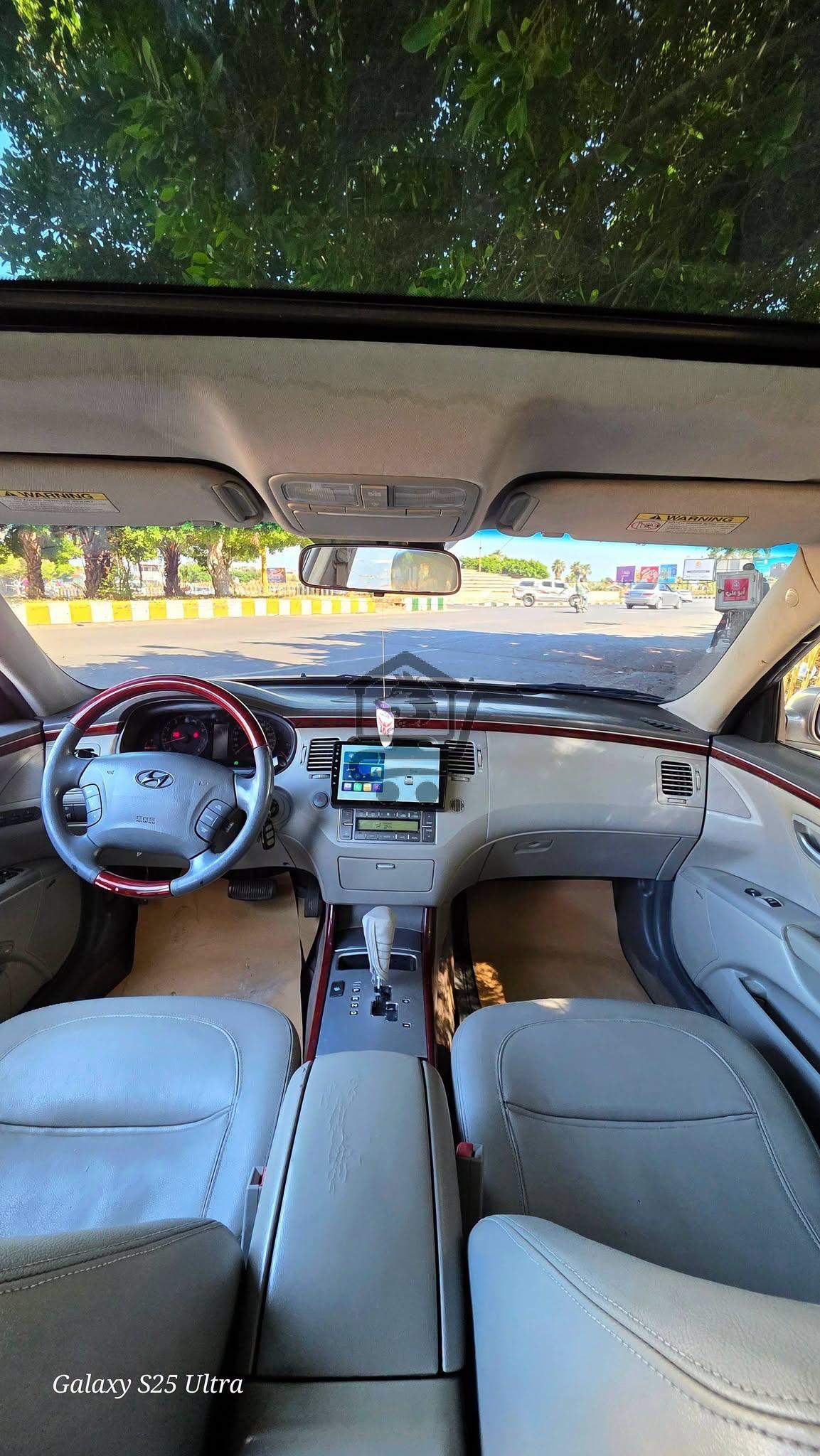 Hyundai Azera 2009 - الصورة 8