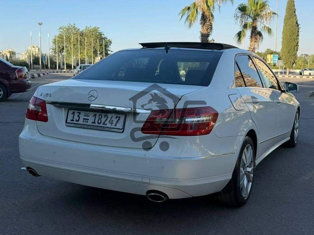 Mercedes E350 Avantgarde - الصورة 2