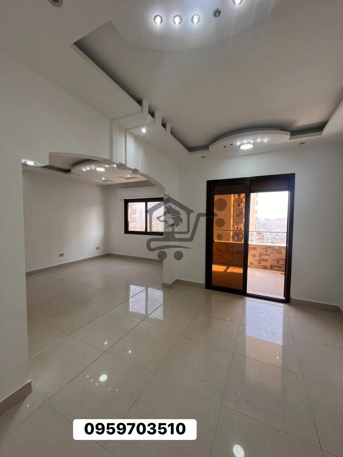 شقة بموقع مميز - الصورة 1