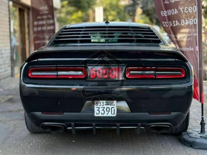 Dodge Challenger SRT - الصورة 4