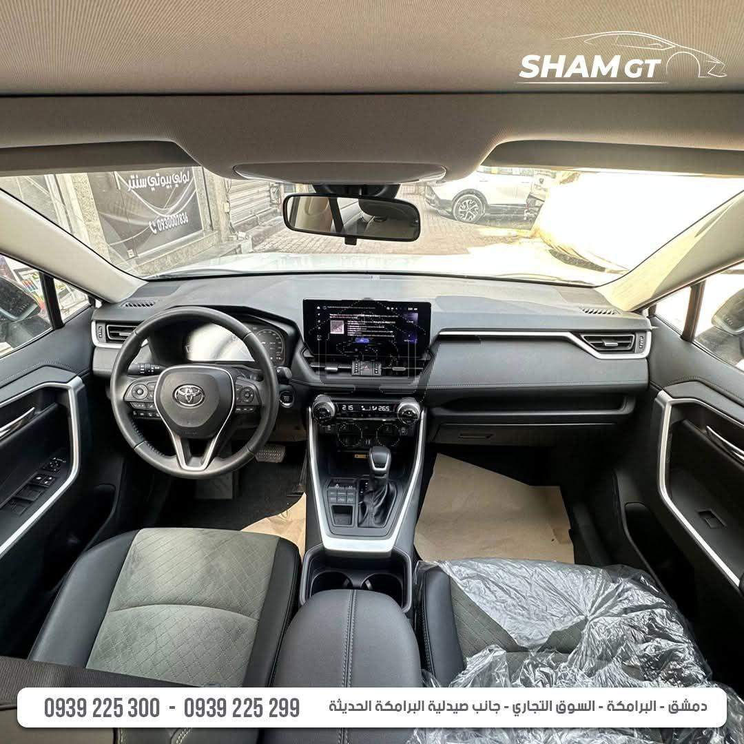 TOYOTA RAV 4 - الصورة 6