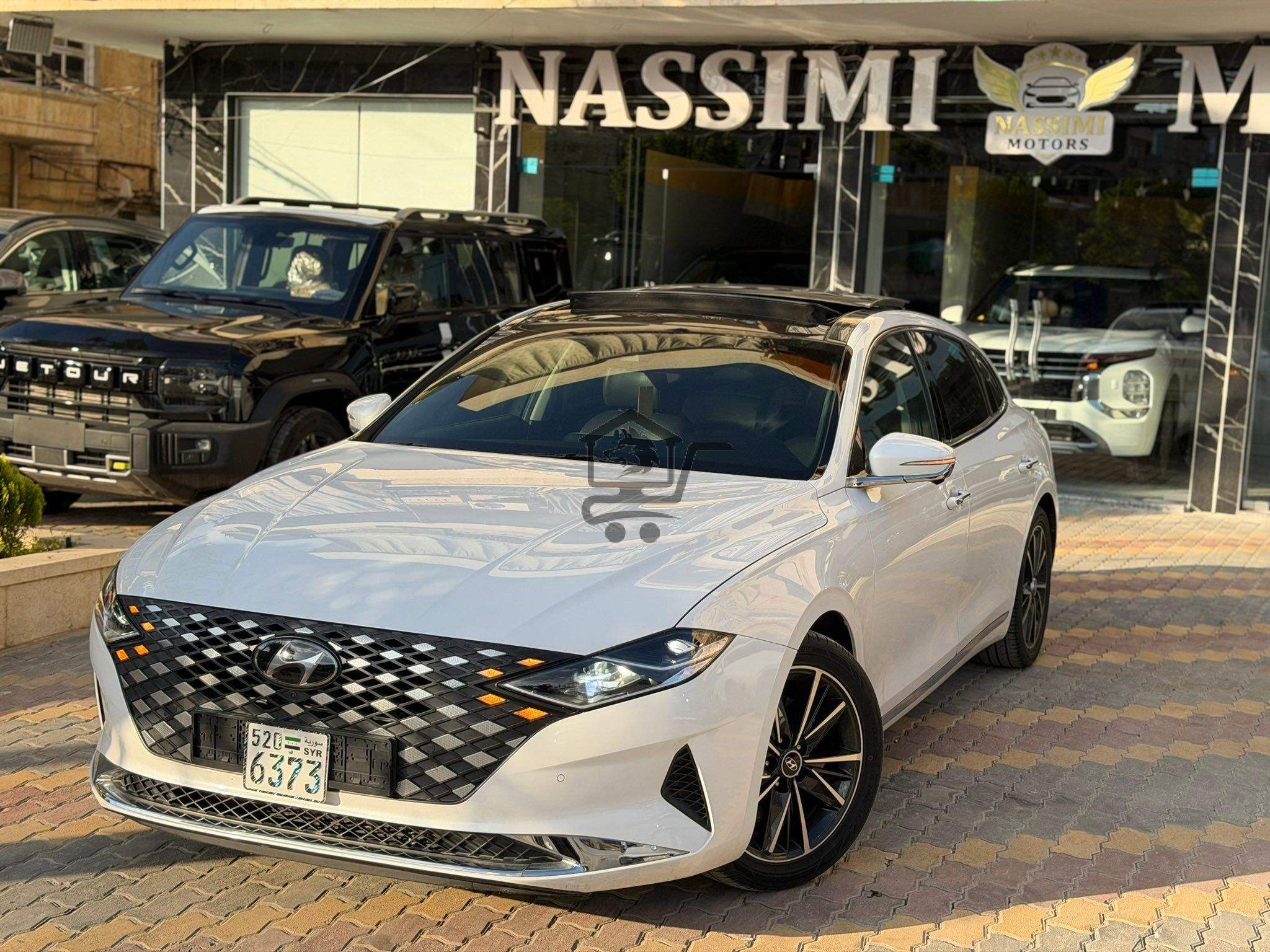 Hyundai Azera 2021 - الصورة 3
