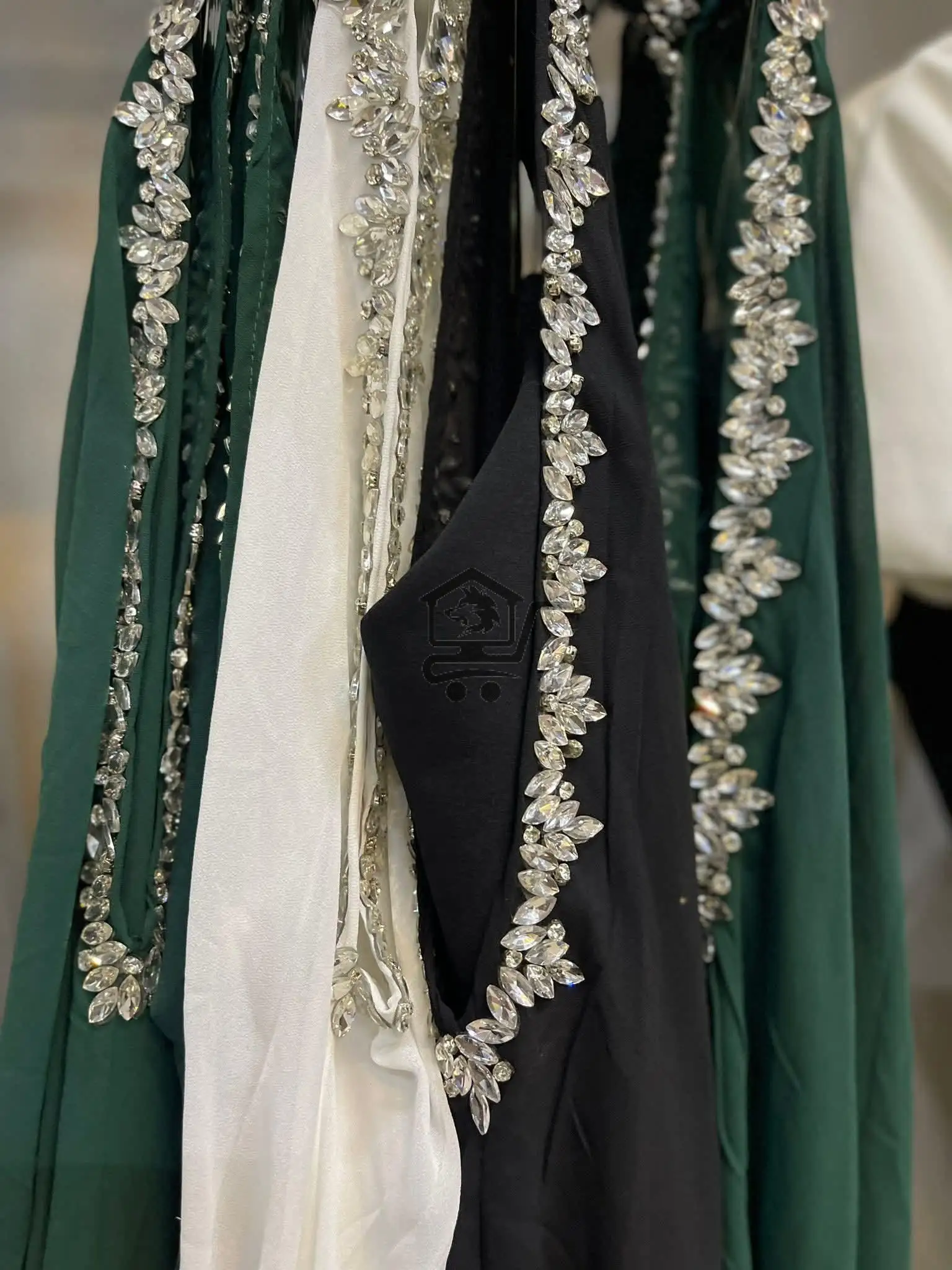 فستان سهرة من MOV - الصورة 1