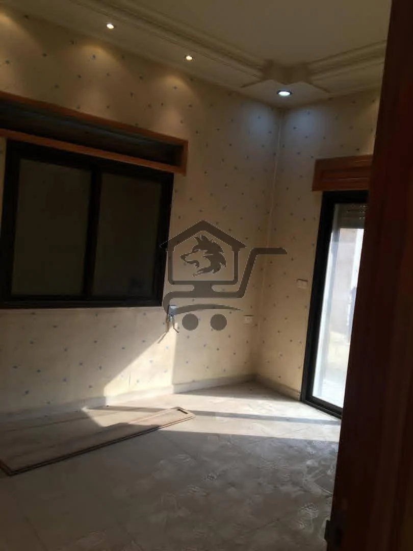 للبيع بيت في الفيلات - الصورة 2