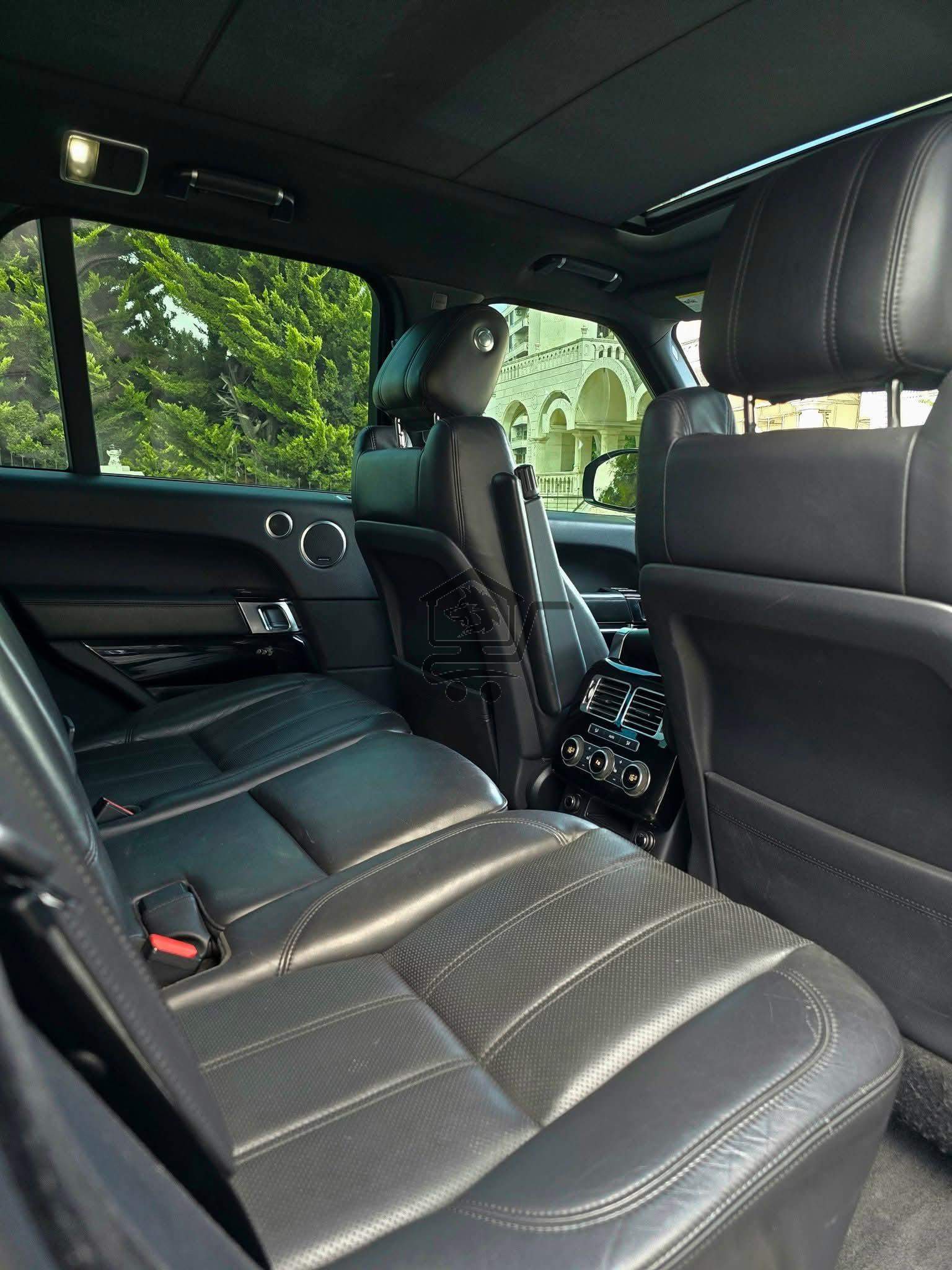 Range Rover Vogue - الصورة 2