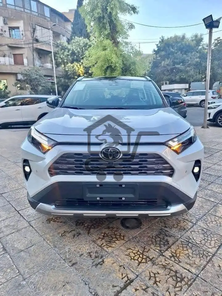 Toyota RAV 4 - الصورة 3