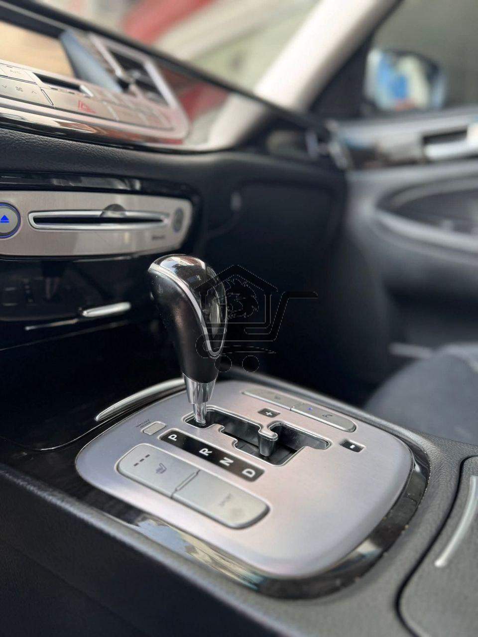 Hyundai Genesis BH330 - الصورة 8