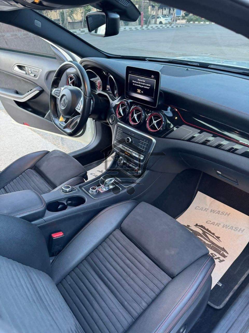 Mercedes-AMG GLA 45S - الصورة 9