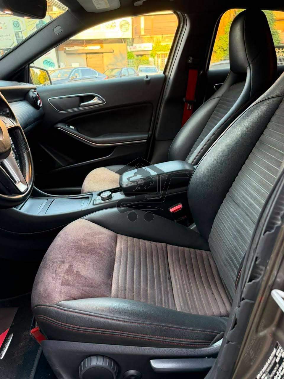 Mercedes-Benz A250 2014 - الصورة 5