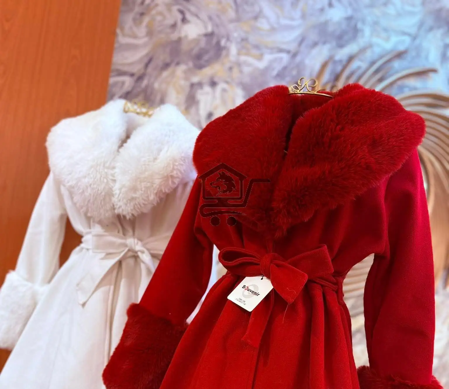 جاكيت جوخ ملكي - الصورة 1