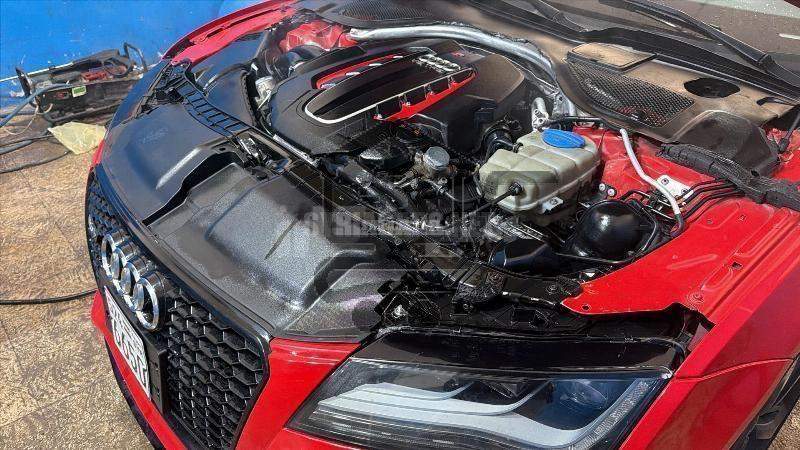 اودي - Audi RS7 - الصورة 4