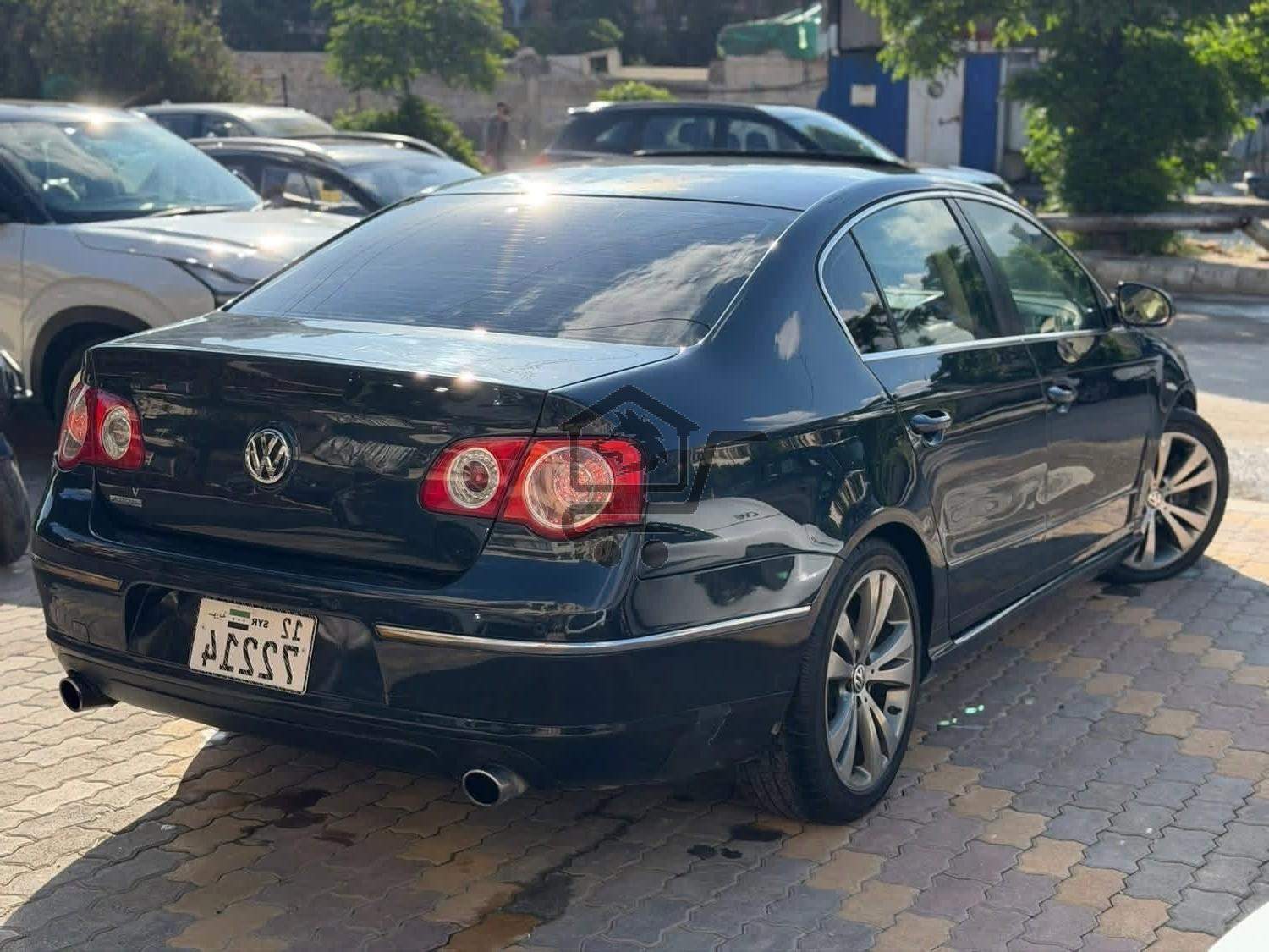 Volkswagen Passat R32 - الصورة 2