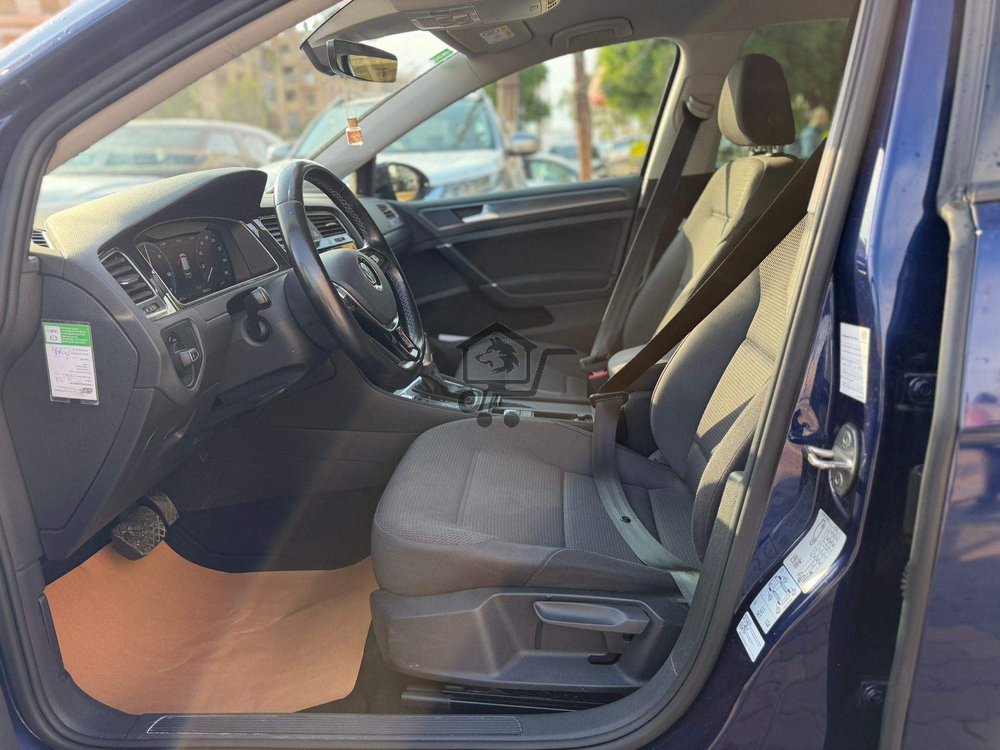 2018 Volkswagen e-Golf - الصورة 6