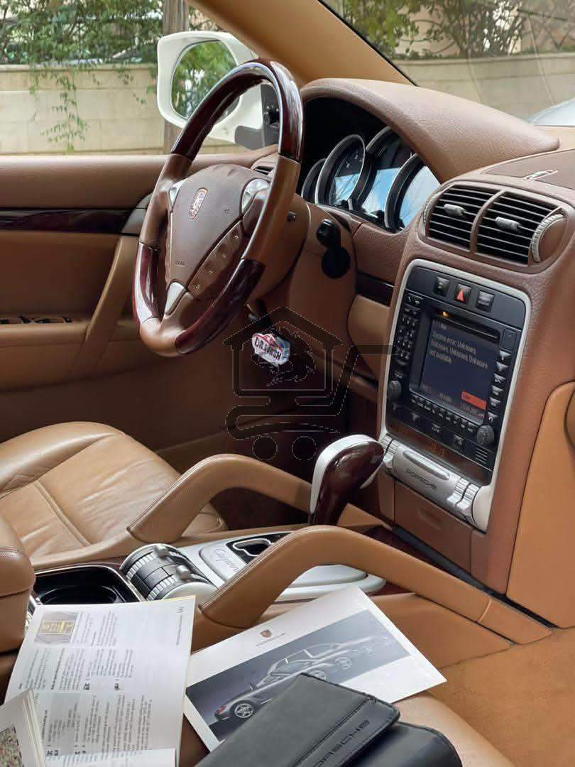 Porsche Cayenne - الصورة 4