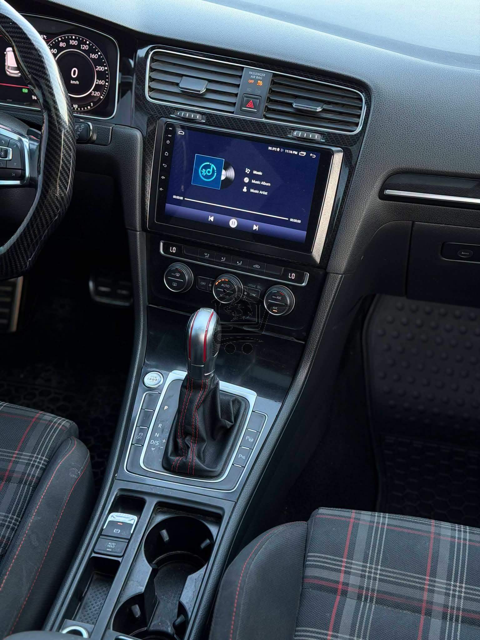 GOLF GTI - الصورة 5